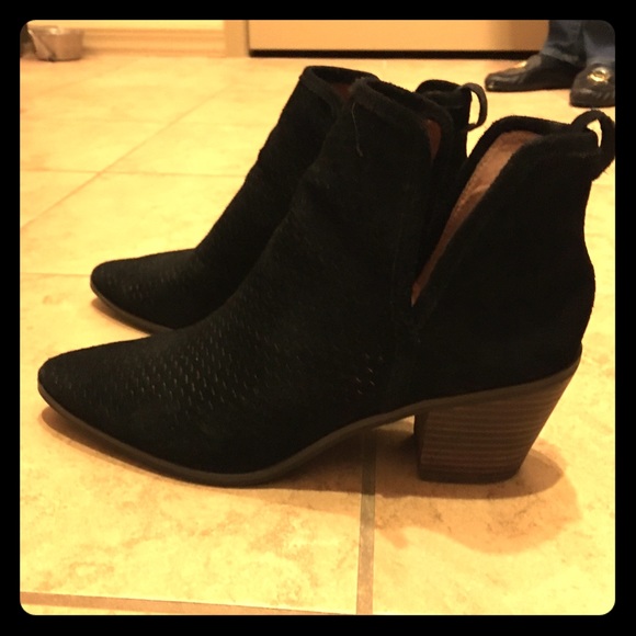 baley perforated chop out booties